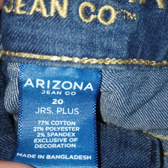 NWT ARIZONA JEAN CO - Plus 20 JUNIORS Medium Wash Denim Jeans  77% Cotton - Picture 10 of 13